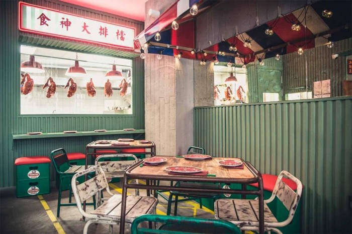 홍콩, 식당 및 수영장 등 20종 영업 허가에 국가 안보 조항 추가.jpg