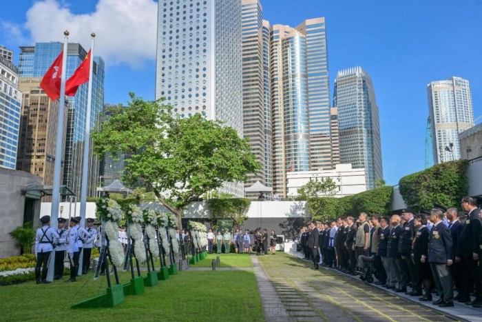 홍콩 전승절 행사.jpg