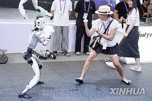 中관영매체들, 향후 5년 경제정책 '신품질 생산력 발전' 강조.jpg
