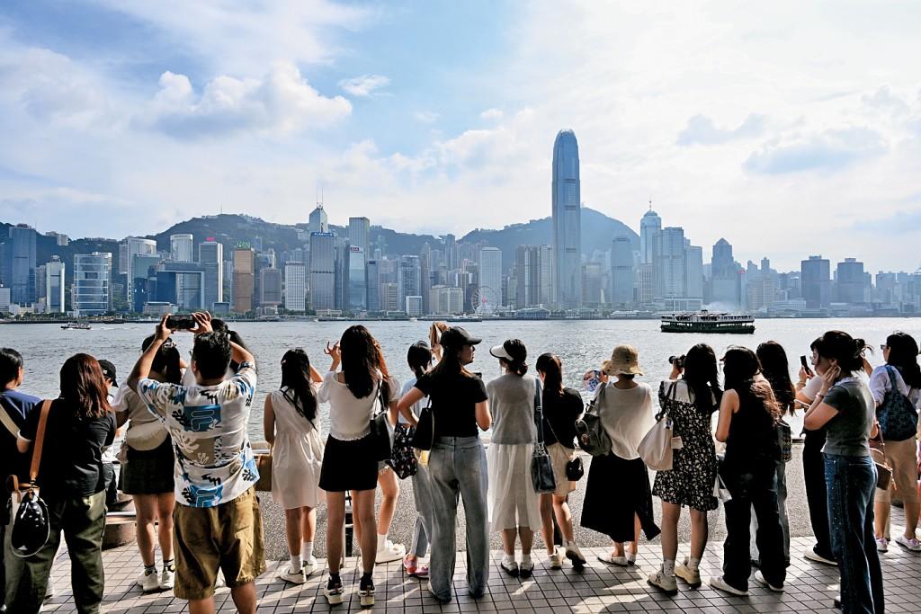 홍콩, 10월 비(非)중국 본토 방문객 16% 증가… 총 460만 명 방문.jpg