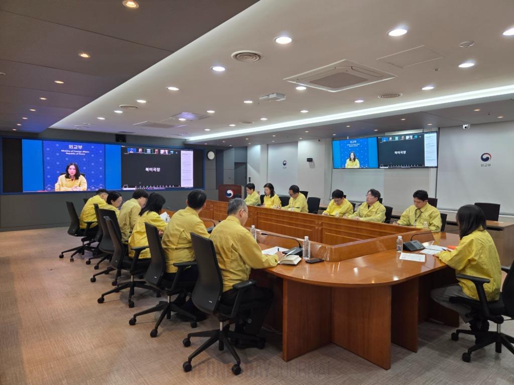 美 베네수 공격] 외교부, 한국인 안전대책 점검…상황 악화 가능성 대비.jpg