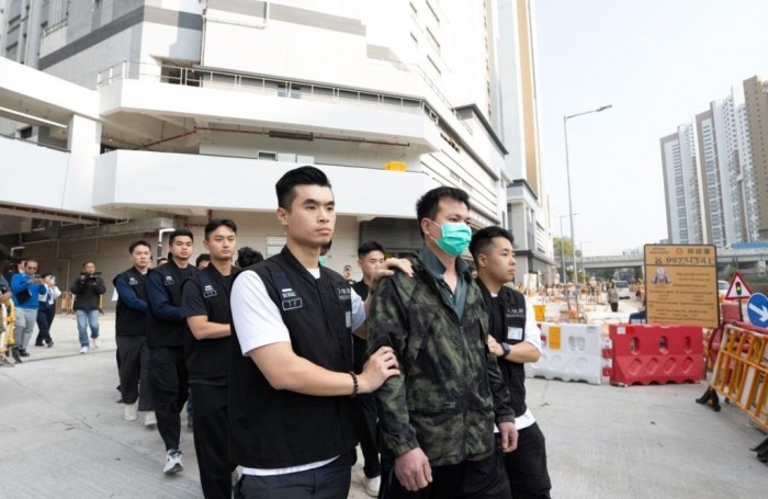 불법 리모델링 노동자.jpg