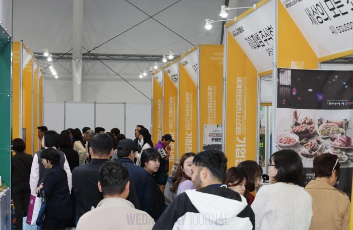 [동포의 창] 세계한상대회, 정부 주도에서 민간 자율로.jpg