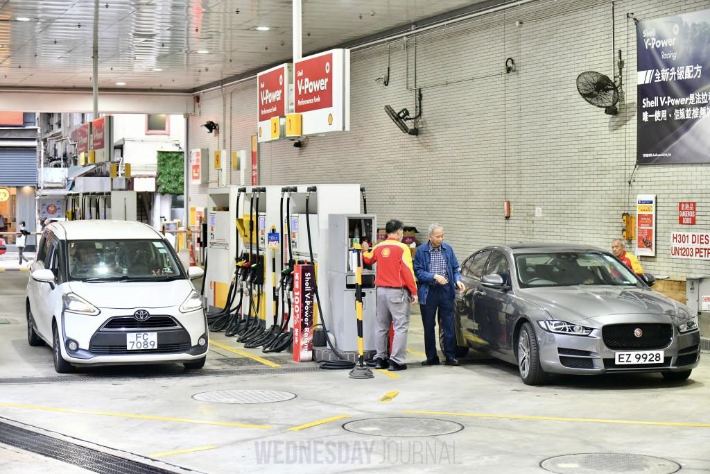 휘발유 가격.jpg