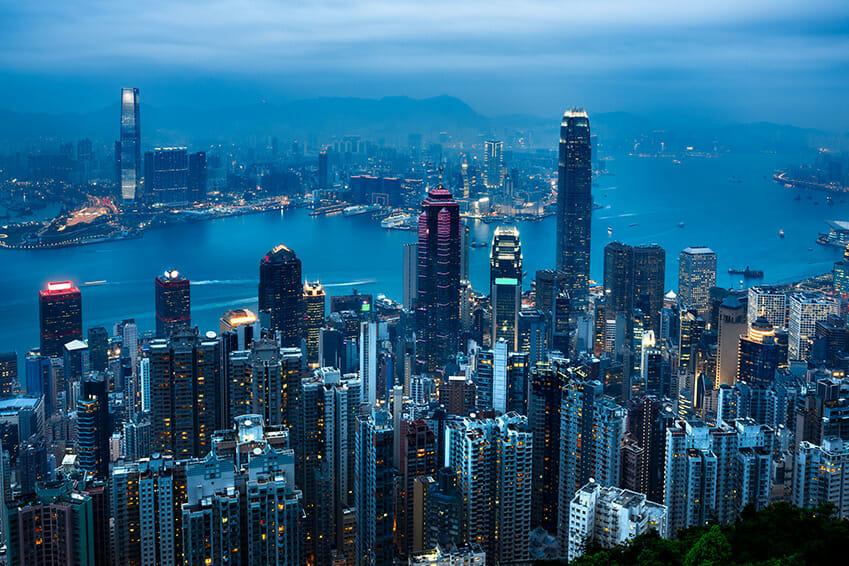 홍콩, 내부자거래 수사로 증권사·헤지펀드 압수수색…8명 체포.jpg