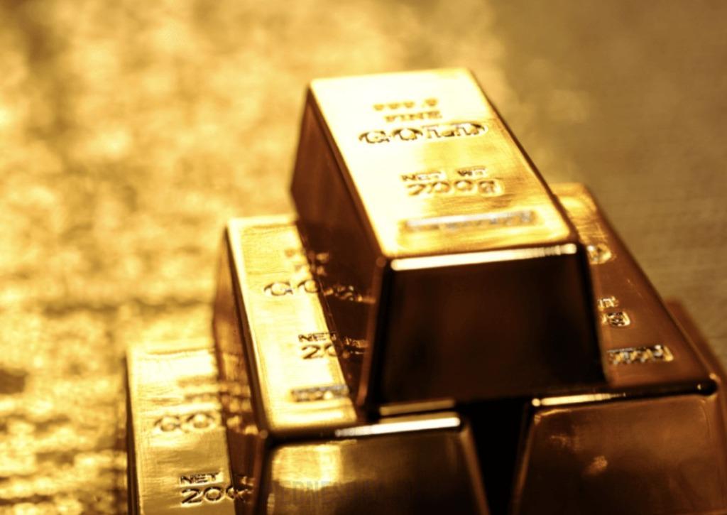 금값 장기 금리 인상 전망 속에 한 달여 만에 최저치로 하락.jpg