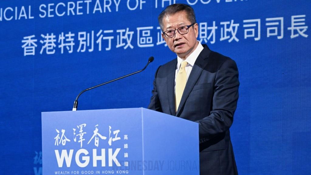 홍콩 관광객 1,370만 명 돌파.jpg