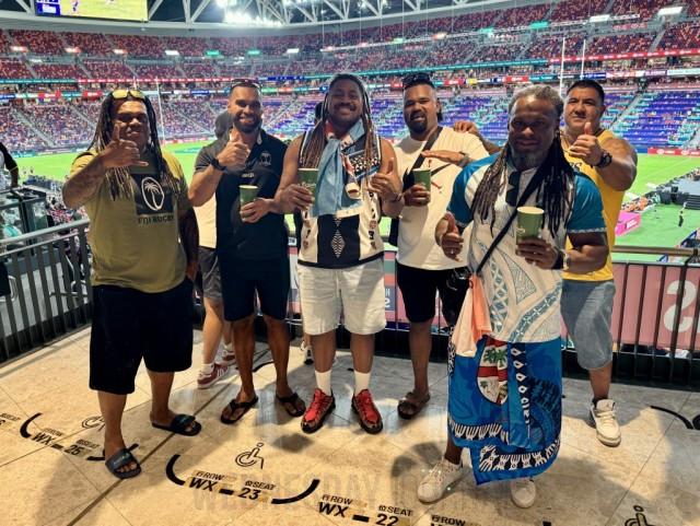 맥주와 코스튬의 향연… ‘50주년’ 맞은 홍콩 럭비 세븐즈, 카이탁을 파티장으로 만들다.jpg