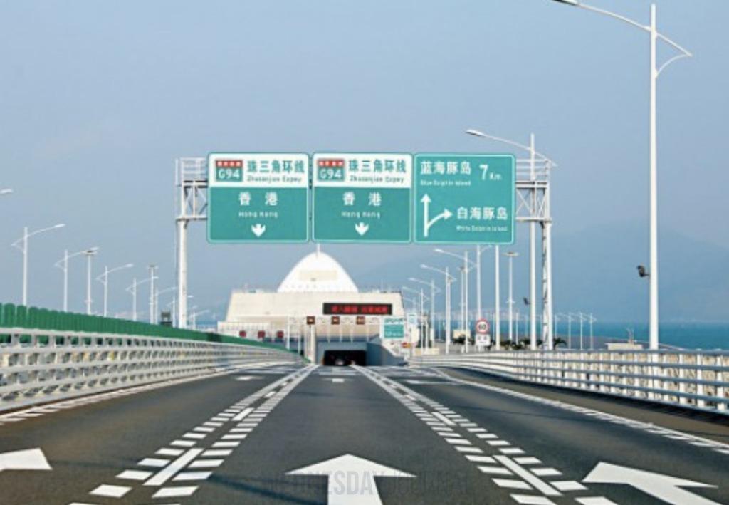 광둥성 차량 홍콩 행 5,000건 돌파.jpg