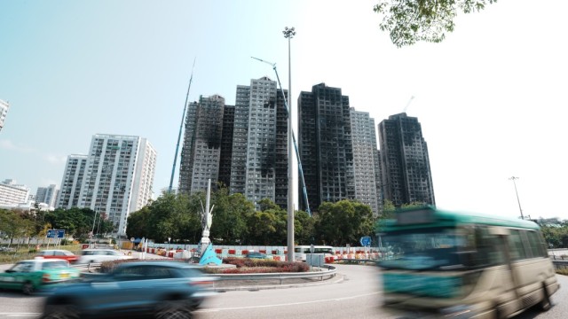 현금 보상이냐 새 집이냐 홍콩 정부, 왕푹 코트 전 세대 매입 본격 착수.jpg