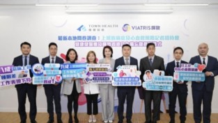 홍콩 직장인 90% 목·어깨 통증… ‘셀프 처방’이 더 위험.jpg