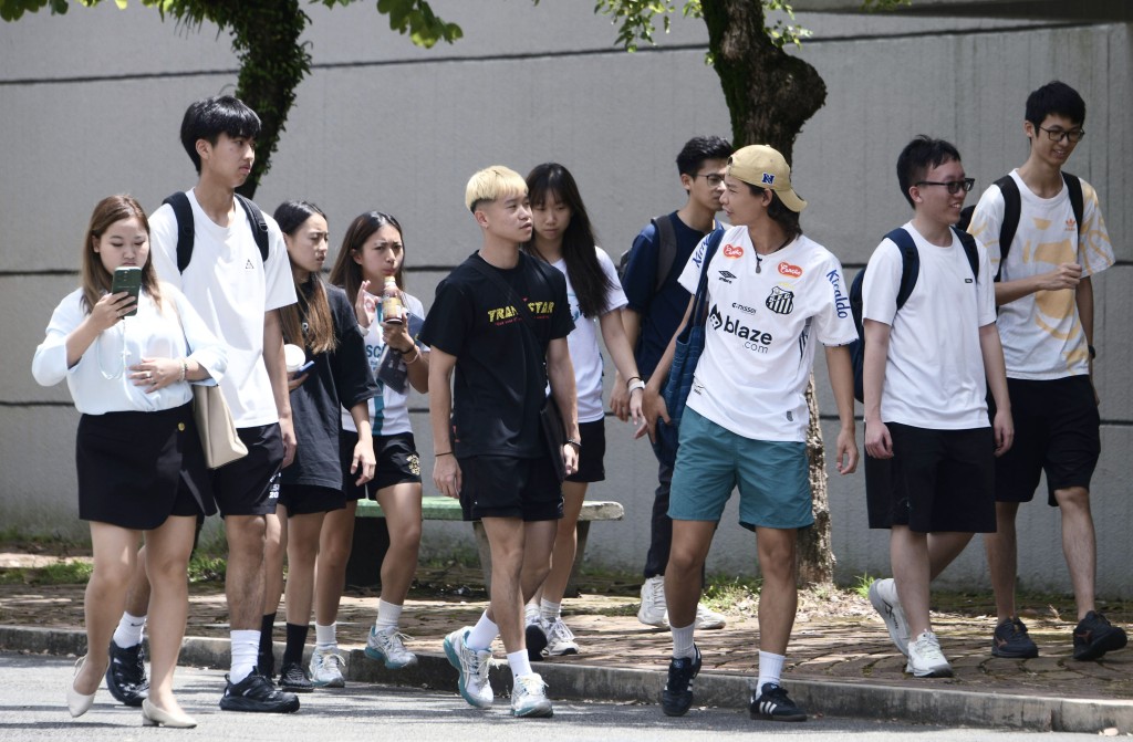 공부도 일도 안 해요… 홍콩 청년 100명 중 6명은 '니트족'.jpg