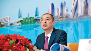 6조 자산 동결된 헝다 전 CEO, 월 생활비 6천만 원으로 올려달라 소송.jpg