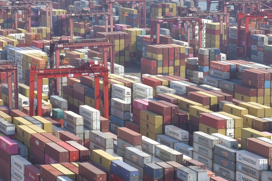 AI 열풍 타고 홍콩 수출 폭발.. 42년 만에 최대 성장 기록.jpeg