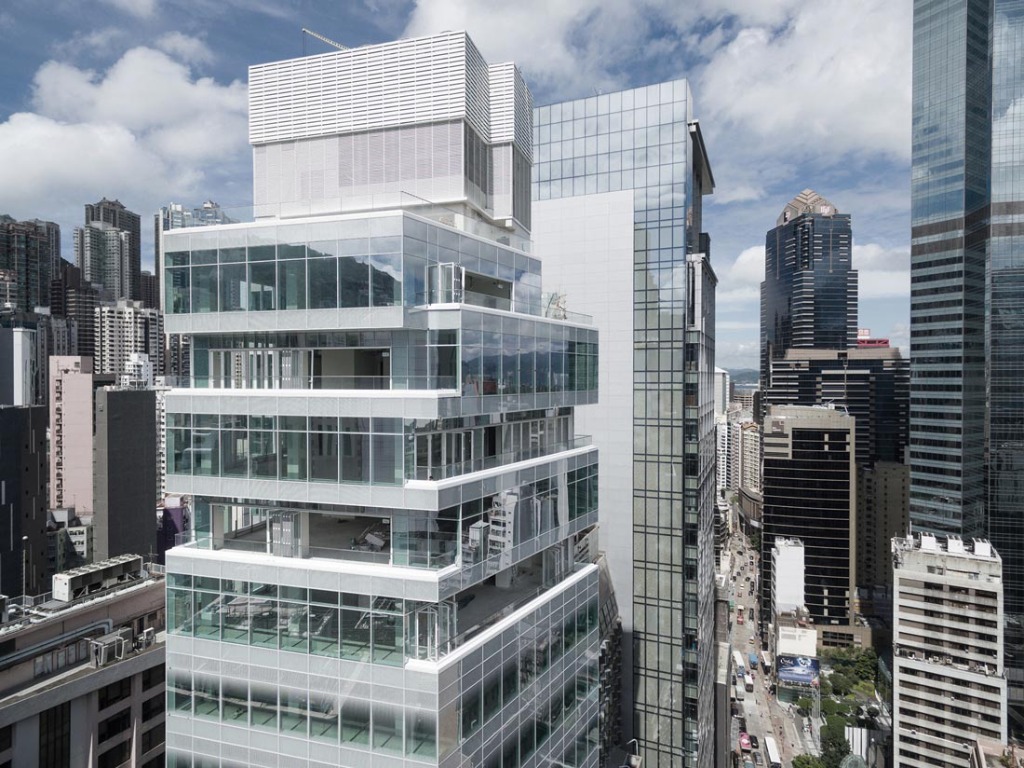 H-Queen's-Office-TOP3.jpg