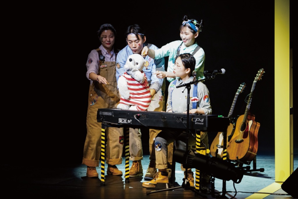 The_Little_Musician_05.jpg