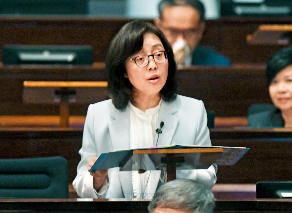 더 늙기 전에 준비한다… 홍콩, 노인 친화적 건물 신축 의무화 시행.jpg