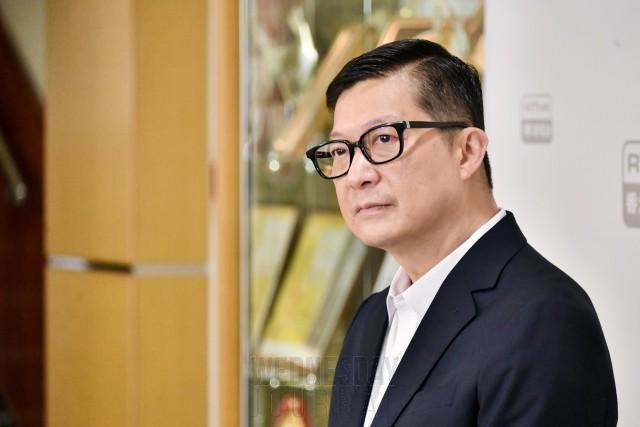 책 이름을 바꿔도 절대 안 통한다 홍콩 당국, 금서 목록 없어도 강력 처벌 경고.jpg
