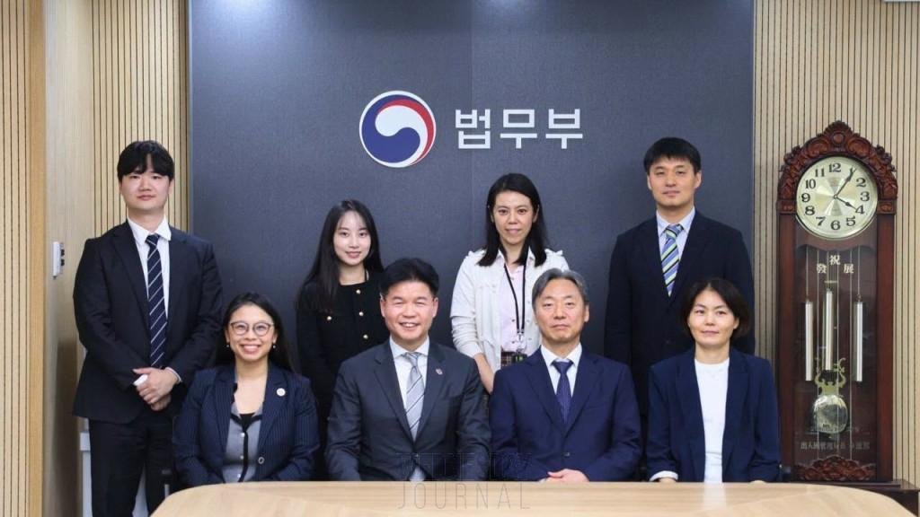 홍콩변호사협회 회장, 한국 방문해 AI 규정 및 법률 교류 협력 강화.jpg