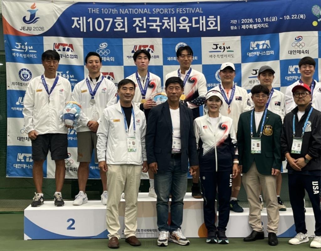 테니스 복식 은메달.jpg