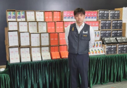 [홍콩뉴스] '짝퉁폰'을 정품인 척… 홍함 무역회사 급습, 600만 불 …