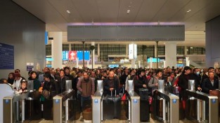 중국 40일간의 ‘춘제’ 시작… 철도 이용객 5억 4천만 명 예상