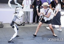 中관영매체들, 향후 5년 경제정책 '신품질 생산력 발전' 강조