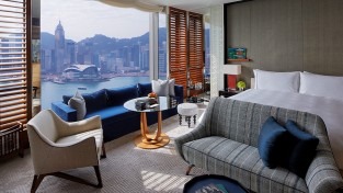 홍콩, 세계 최고의 호텔과 바의 왕좌 차지