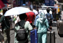 한국 체류 외국인 273만명 '역대 최대'…3명 중 1명은 중국인