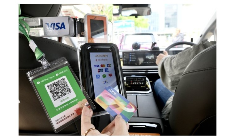 [홍콩뉴스] 홍콩 택시, 오늘부터 ‘현금 없는 시대’ 전격 돌입