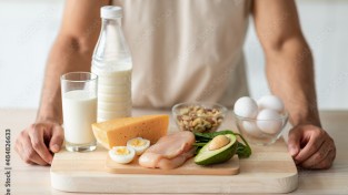 [이흥수 약사의 건강칼럼] 건강한 삶을 위한 필수영양소, 단백질