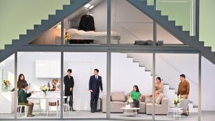 홍콩 무대서 인정 받은 '벚꽃동산' 전도연·박해수 연기에 박수 갈채