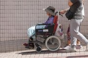 [홍콩뉴스] 홍콩, 전문 노인 돌봄 외국인 간병인 시범 사업 추진… 가정부보다 임금 10~20% 높아