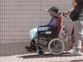 [홍콩뉴스] 홍콩, 전문 노인 돌봄 외국인 간병인 시범 사업 추진… 가정부보다 임금 10~20% 높아