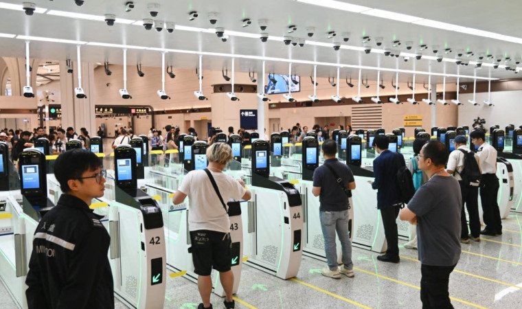 [홍콩뉴스] "1분 만에 출국 완료?" 새로 단장한 황강검문소 개장에 "속도 대박" 찬사 쏟아졌다