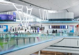 [5개년 계획] 홍콩, 글로벌 해운·항공 허브 대개조 선언