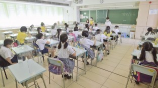 홍콩 학교, 중국 본토 학생의 입학 신청 급증