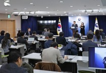 재외동포, 2년 새 7만5천명 줄었다…181개국에 700만 명 거주