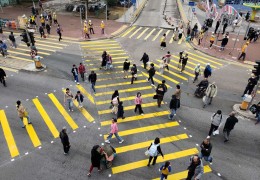 홍콩, 보행자 편의 위해 '대각선 횡단보도' 15곳 추가 설치