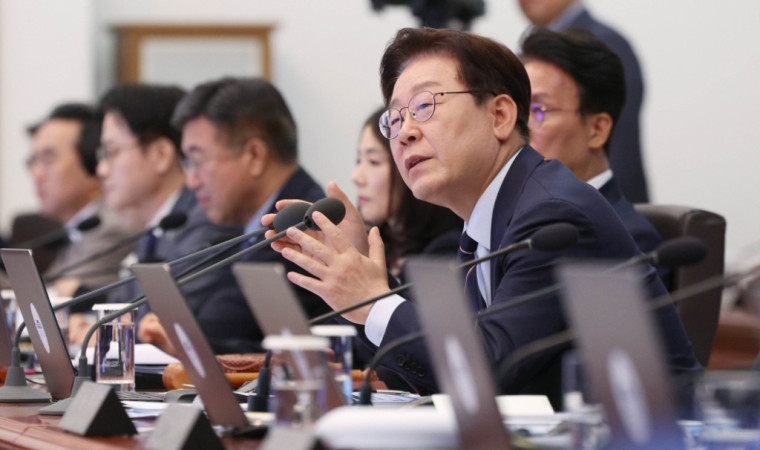李대통령 "재외동포 투표권은 기본권…어물쩍하면 안돼"