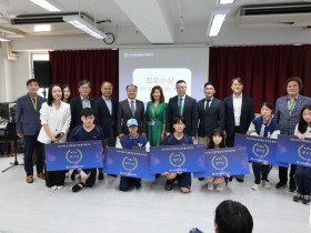[인터뷰] "불확실한 미래, 성실함과 인간관계가 답이다"… 최강욱 한은 부소장이 청소년들에게 전하는 응원