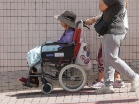 [홍콩뉴스] 홍콩, 전문 노인 돌봄 외국인 간병인 시범 사업 추진… 가정부보다 임금 10~20% 높아
